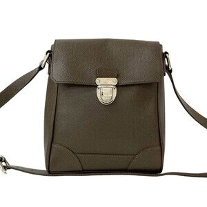 LOUIS VUITTON Authentic Brown Leather Pochette Shoulder Bag